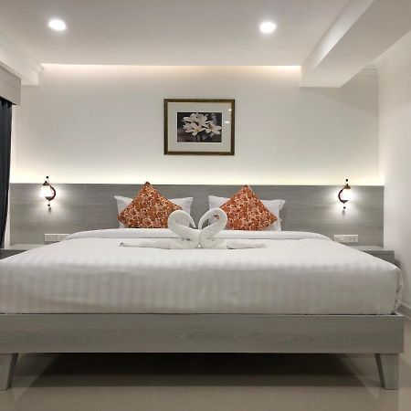 Vista Hotel Chiang Mai - Sha Extra Plus Exterior foto
