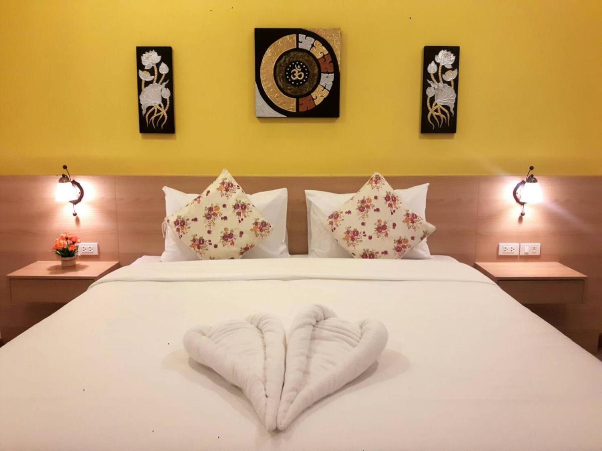 Vista Hotel Chiang Mai - Sha Extra Plus Exterior foto
