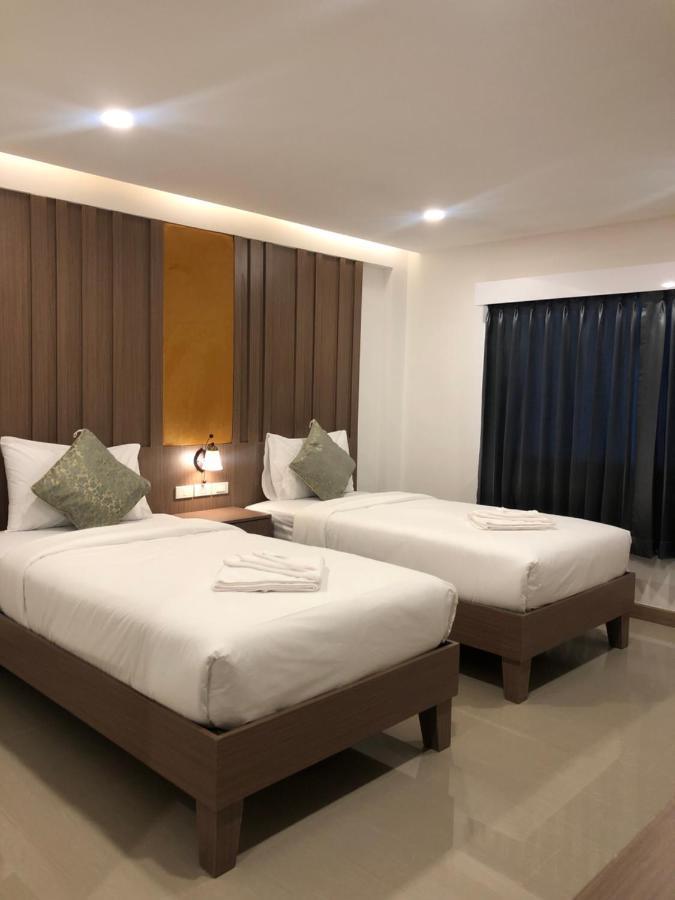 Vista Hotel Chiang Mai - Sha Extra Plus Exterior foto