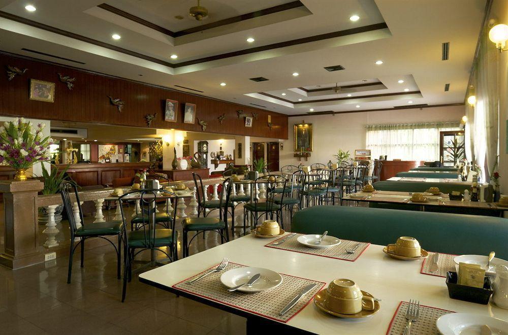 Vista Hotel Chiang Mai - Sha Extra Plus Exterior foto